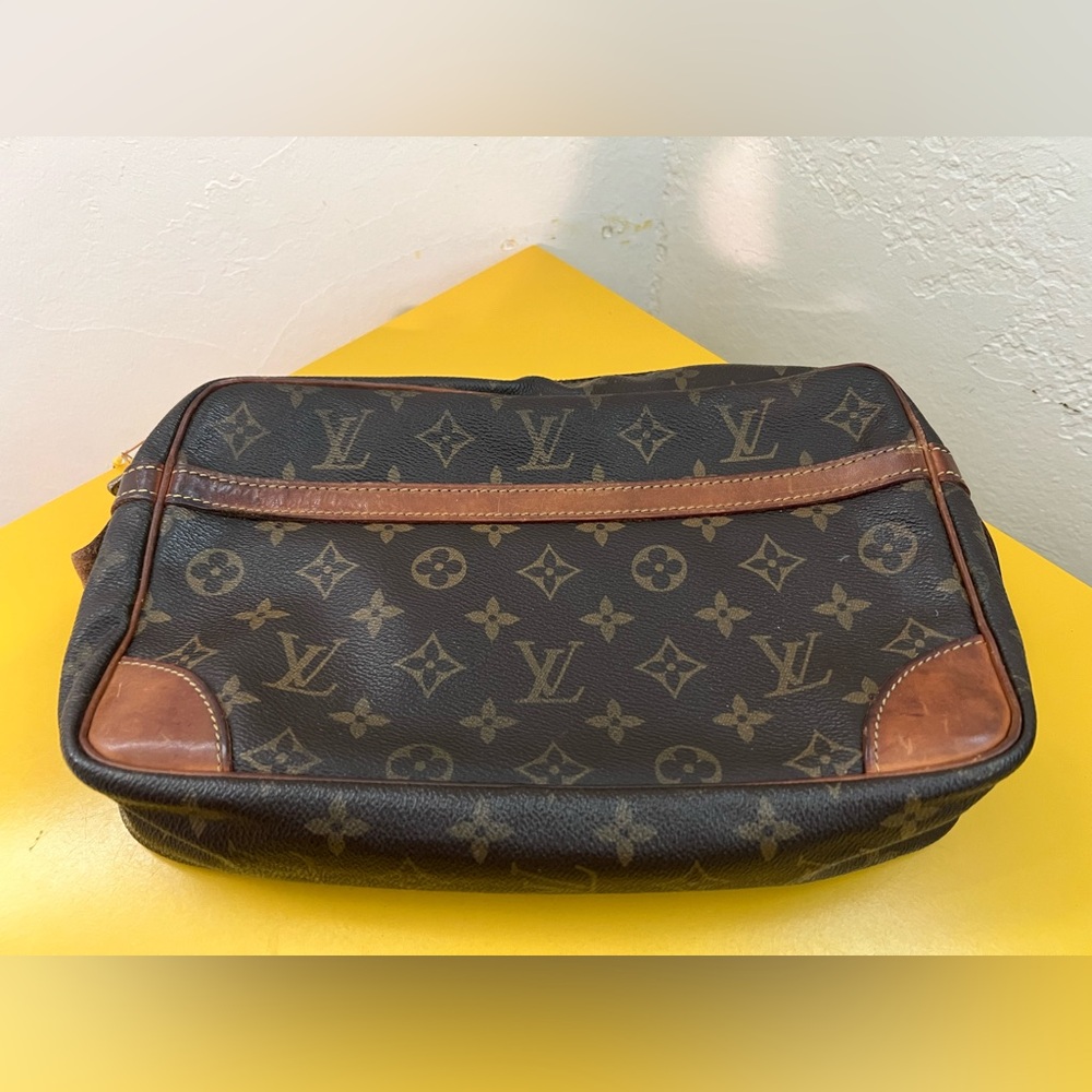Vintage Louis Vuitton clutch